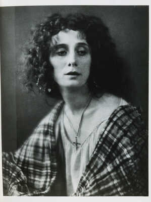 [Светлов В. Анна Павлова. Перевод на фр. яз. В. Петров. Гравюры Д. Галаниса]. Paris, 1922.